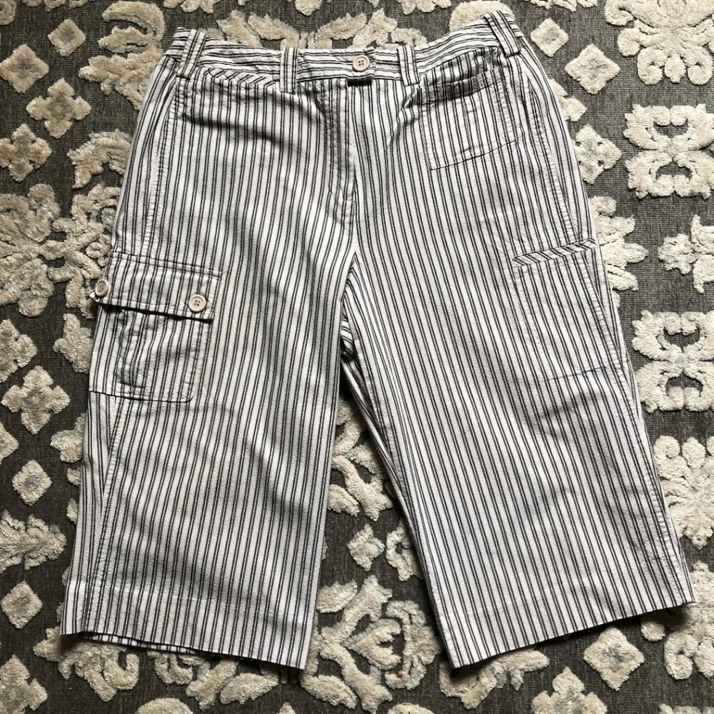 Larry Levine, Size 12, 100% Cotton, Utility Capri, Cream with Olive pinstripe
